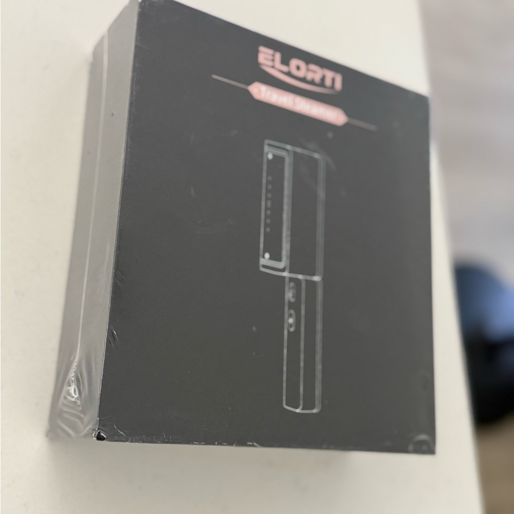 Silver and Pink Garment Steamer - Picture 11 of 13